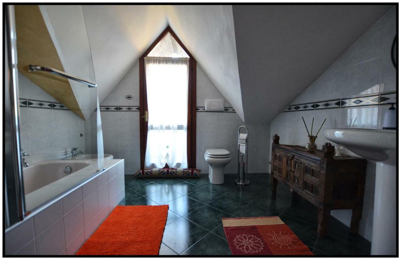 Waobab - We Are One B&B Alzano Lombardo Exterior foto